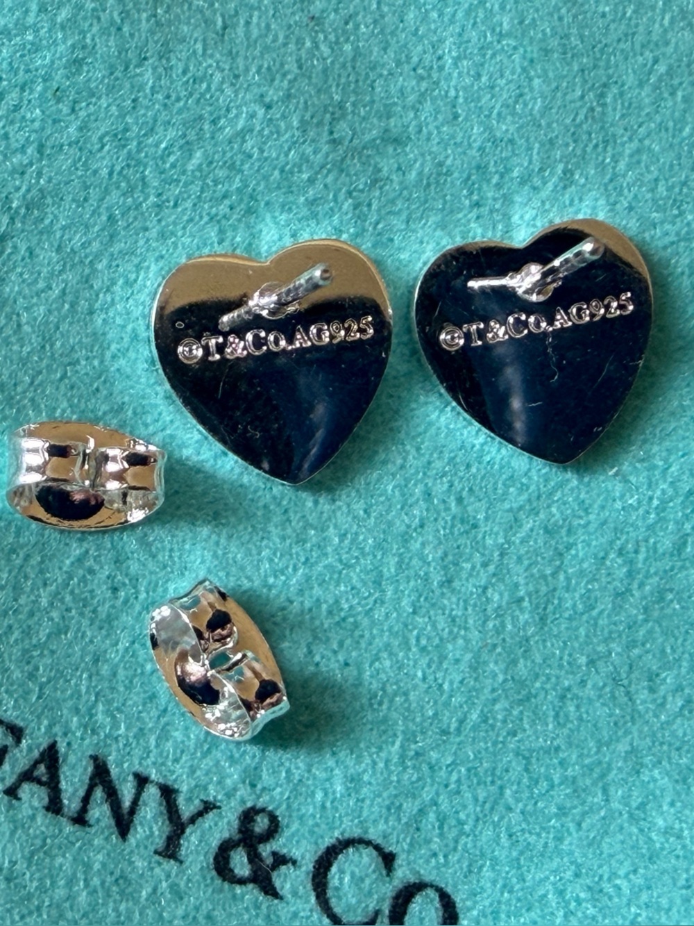 Tiffany and co mini heart earrings - Picture 4 of 14